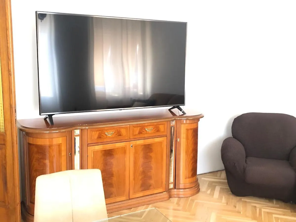 شقة بوريتش  في Antoneta